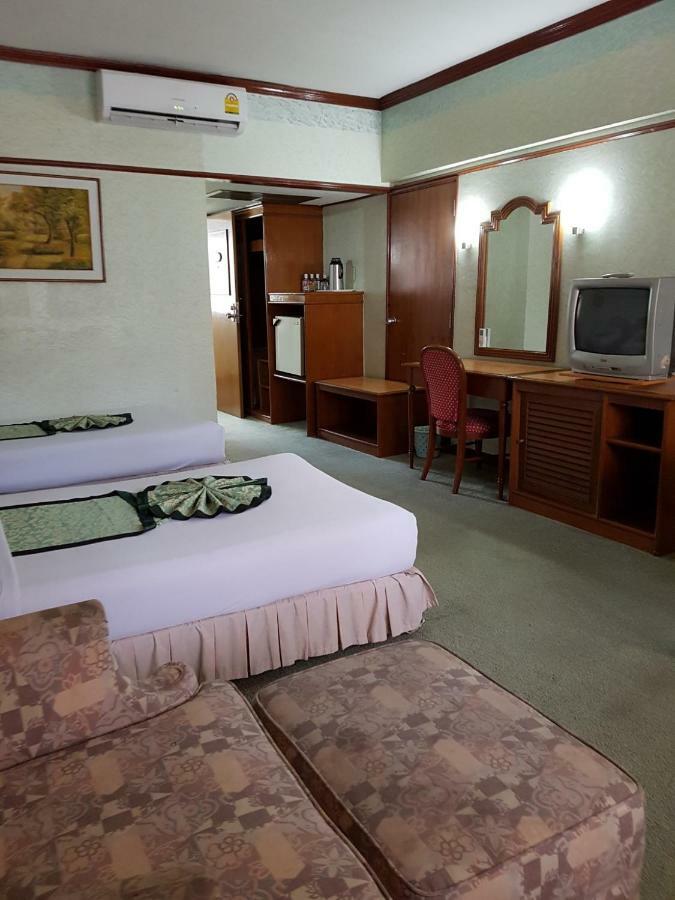 The Park Hotel Sukhumvit 7 Bangkok Ngoại thất bức ảnh