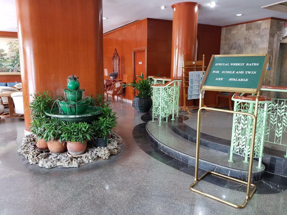 The Park Hotel Sukhumvit 7 Bangkok Ngoại thất bức ảnh