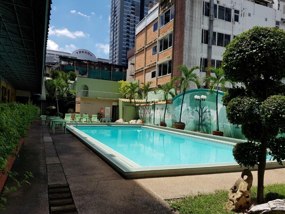 The Park Hotel Sukhumvit 7 Bangkok Ngoại thất bức ảnh