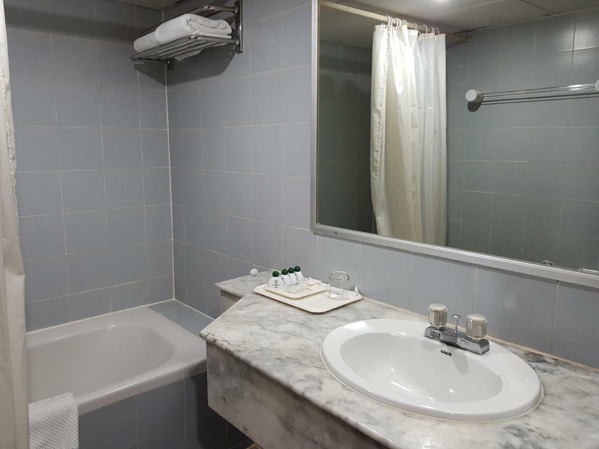 The Park Hotel Sukhumvit 7 Bangkok Ngoại thất bức ảnh